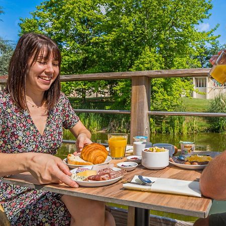 ホテル Les Jardins De L'Anjou Montjean-sur-Loire エクステリア 写真