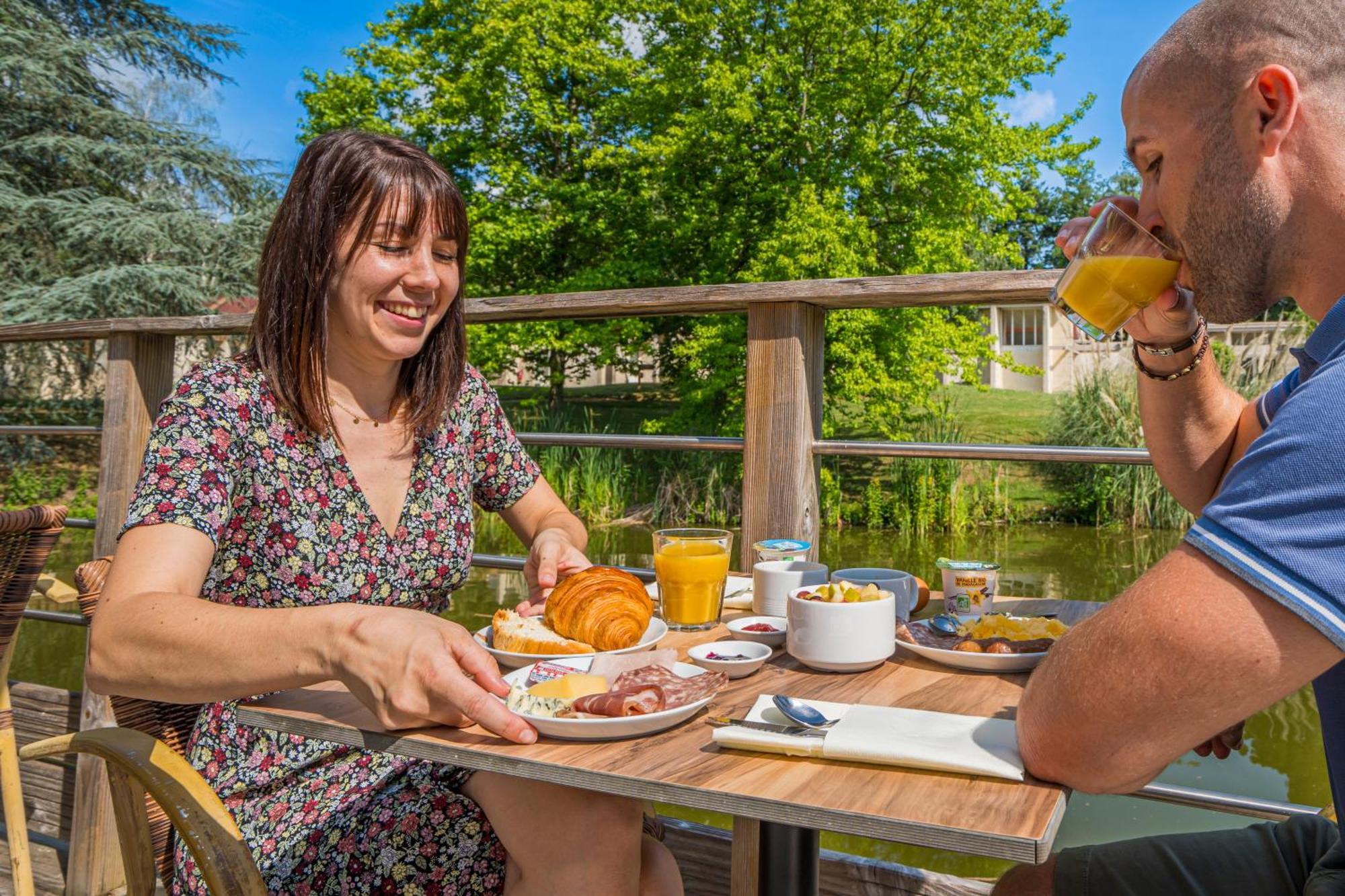 ホテル Les Jardins De L'Anjou Montjean-sur-Loire エクステリア 写真